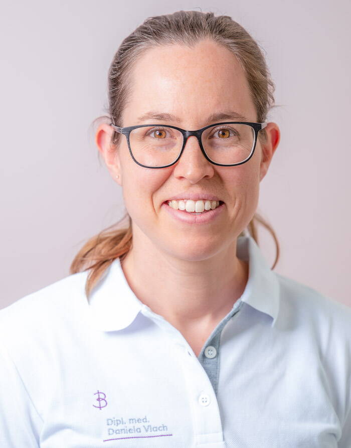 Dipl. med. Daniela Vlach, Buhof Praxis, Hausarzt in Rüti ZH Dipl. med. Daniela Vlach, Buhof Praxis, Hausarzt in Rüti ZH